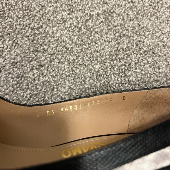 Salvatore Ferragamo black leather heels - Picture 11 of 11